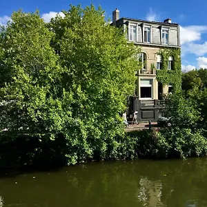 Les Toquées 4*, Lilla Francia