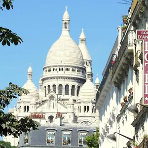 Du Square D'anvers 2*, Paris France